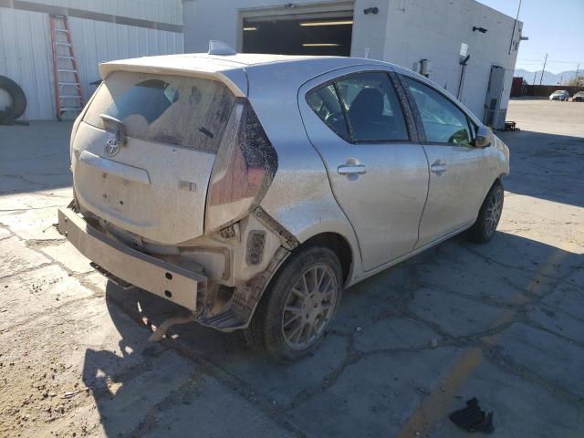 JTDKDTB32F1104689 - 2015 TOYOTA PRIUS C  photo 4