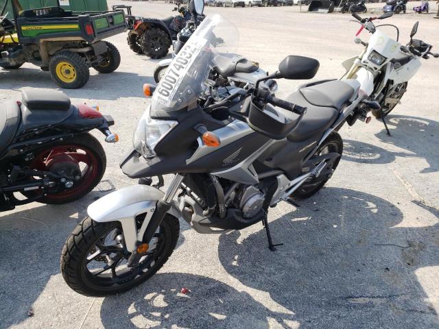 JH2RC6311CK000062 - 2012 HONDA NC700X DCT SILVER photo 2