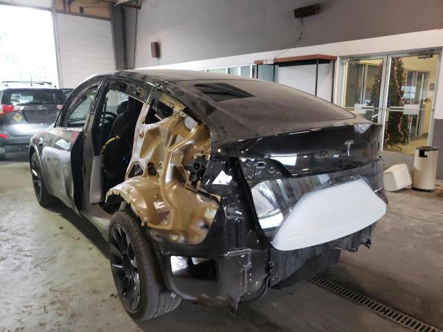 5YJYGDEE7MF100131 - 2021 TESLA MODEL Y أسود صورة 3