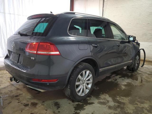 WVGFF9BP7BD005839 - 2011 VOLKSWAGEN TOUAREG V6 GRAY photo 4