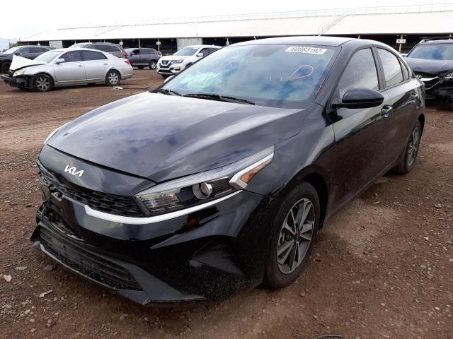 3KPF24AD2NE487536 - 2022 KIA FORTE FE BLACK photo 2