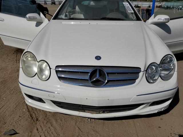 WDBTK56F27F214736 - 2007 MERCEDES-BENZ CLK WHITE photo 9