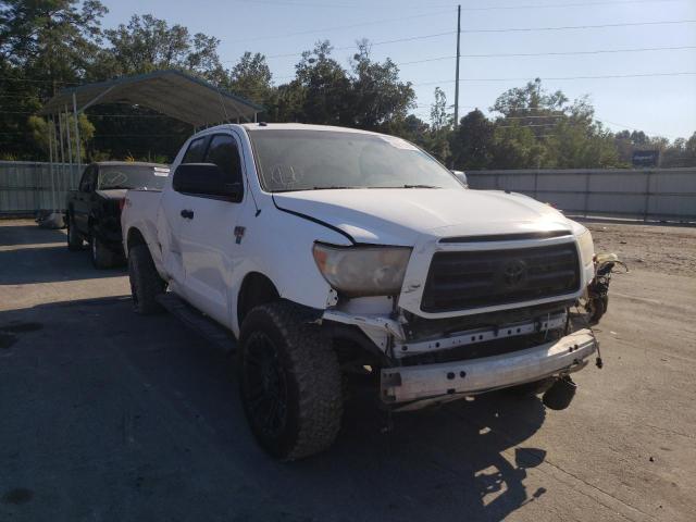 5TFUY5F18BX183004 - 2011 TOYOTA TUNDRA DOU WHITE photo 1