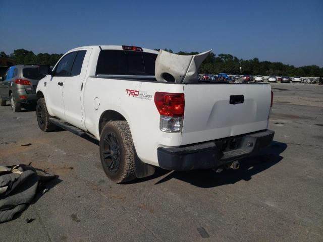 5TFUY5F18BX183004 - 2011 TOYOTA TUNDRA DOU WHITE photo 3