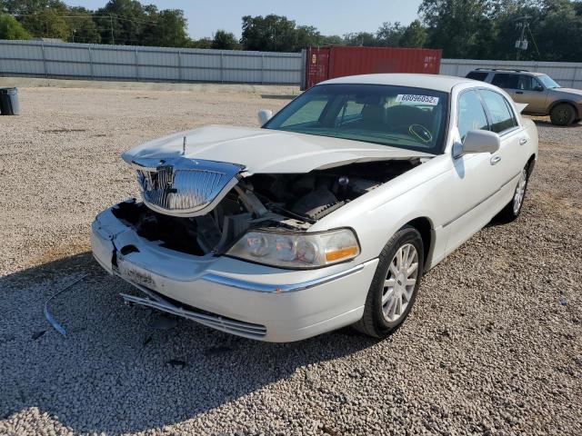 1LNHM81W46Y644633 - 2006 LINCOLN TOWN CAR S WHITE photo 2