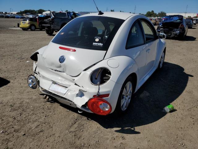 3VWRG3AG7AM034593 - 2010 VOLKSWAGEN NEW BEETLE 白色 照片 4