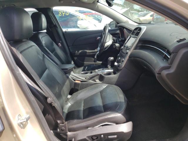 1G11E5SA2GF139894 - 2016 CHEVROLET MALIBU LIM 米色 照片 5