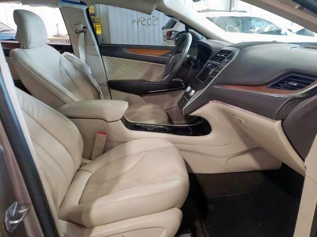 5LMCJ2C91KUL07942 - 2019 LINCOLN MKC SELECT TAN photo 5