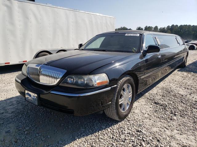 2L1FL8JW7BX757207 - 2011 LINCOLN TOWN CAR E BLACK photo 2