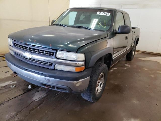 1GCGK29U81Z117736 - 2001 CHEVROLET SILVERADO GREEN photo 2