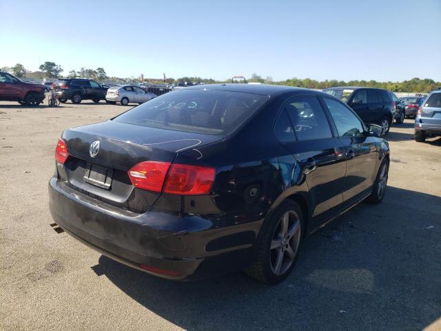 3VW1K7AJ9EM378690 - 2014 VOLKSWAGEN JETTA BASE BLACK photo 4
