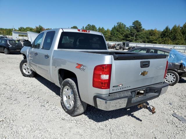 3GCPKSE3XBG397173 - 2011 CHEVROLET SILVERADO2 SILVER photo 3