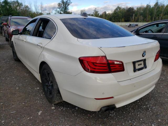 WBAXH5C56CDW10393 - 2012 BMW 528 XI WHITE photo 3