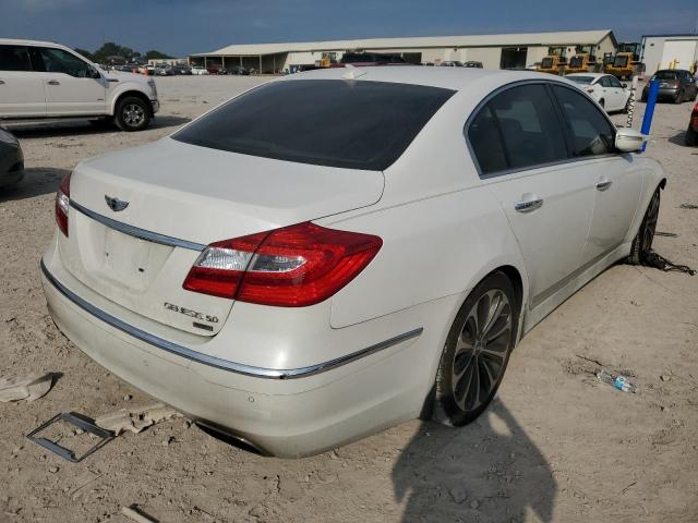 KMHGC4DH9DU239957 - 2013 HYUNDAI GENESIS 5. WHITE photo 4