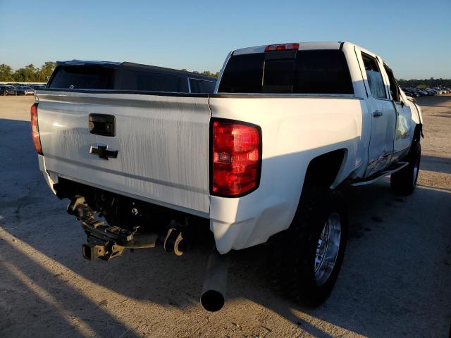 1GC1KWE89GF113517 - 2016 CHEVROLET SILVERADO WHITE photo 4