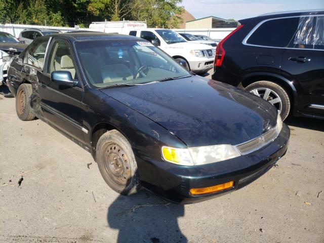 1HGCE6642TA020858 - 1996 HONDA ACCORD LX GREEN photo 1