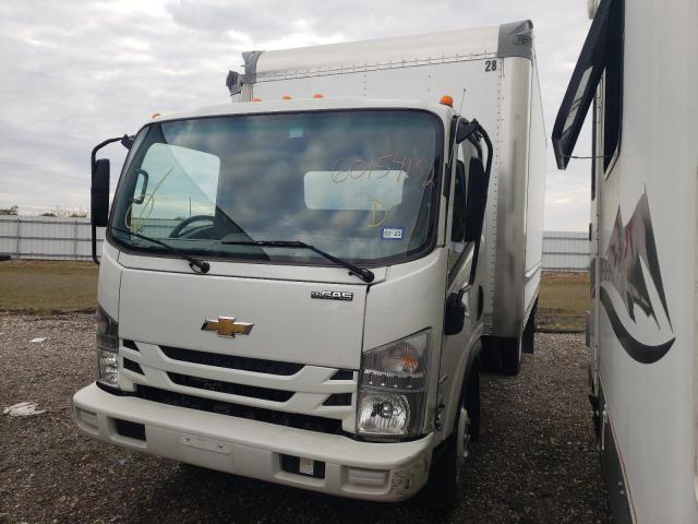 54DCDW1DXMS209628 - 2021 CHEVROLET 4500 WHITE photo 2