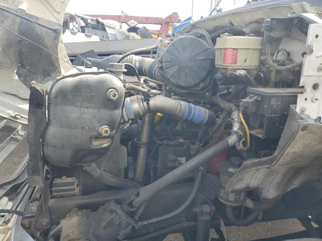 3FRNF75A55V107156 - 2005 FORD F750 SUPER WHITE photo 7