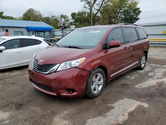 5TDKK3DC7DS319553 - 2013 TOYOTA SIENNA LE RED photo 2