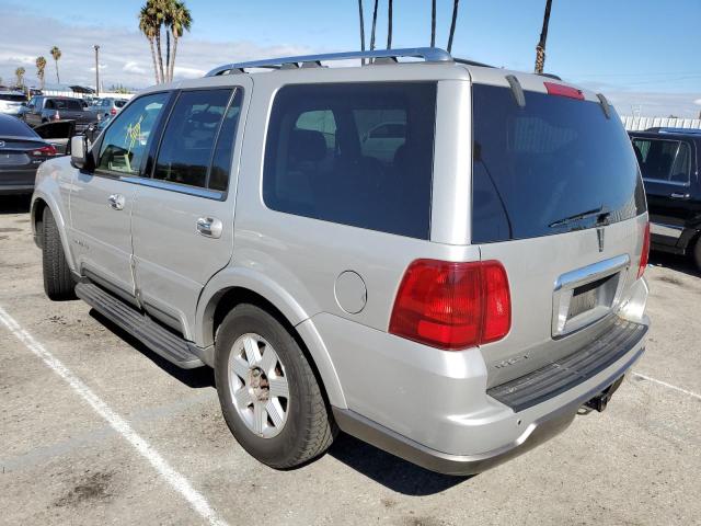 5LMFU27R74LJ26397 - 2004 LINCOLN NAVIGATOR 银色 照片 3