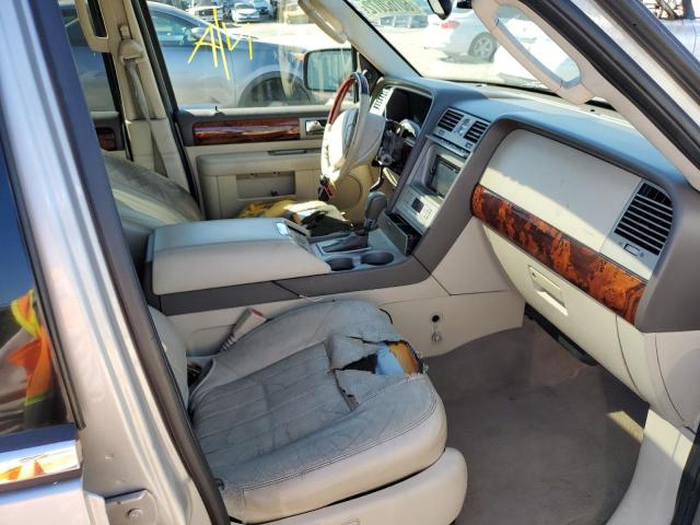 5LMFU27R74LJ26397 - 2004 LINCOLN NAVIGATOR 银色 照片 5
