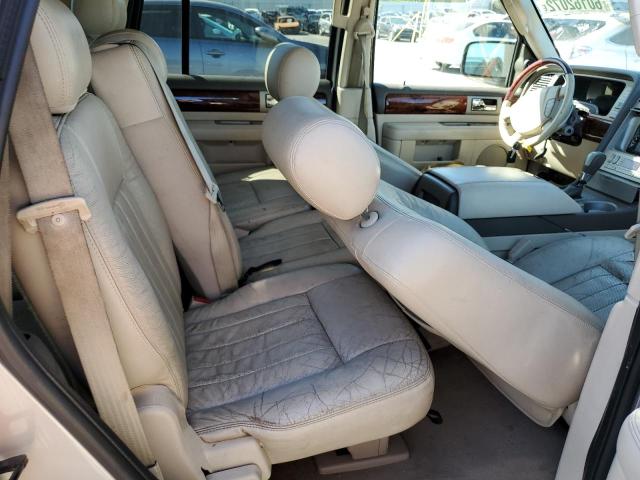 5LMFU27R74LJ26397 - 2004 LINCOLN NAVIGATOR 银色 照片 6