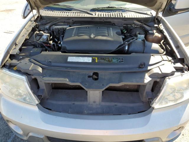 5LMFU27R74LJ26397 - 2004 LINCOLN NAVIGATOR 银色 照片 7