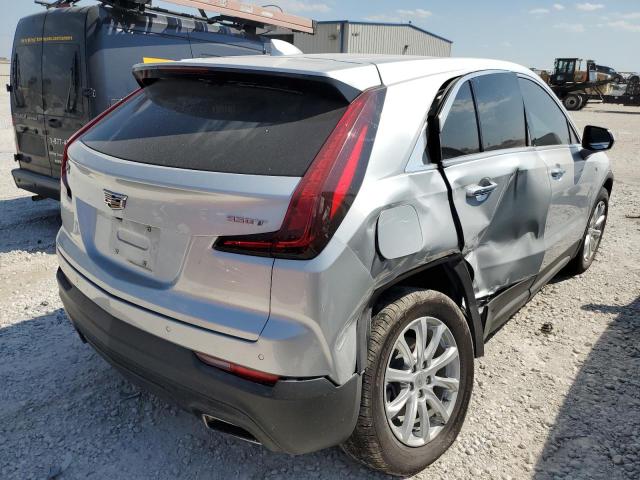 1GYAZAR45MF051044 - 2021 CADILLAC XT4 LUXURY SILVER photo 4