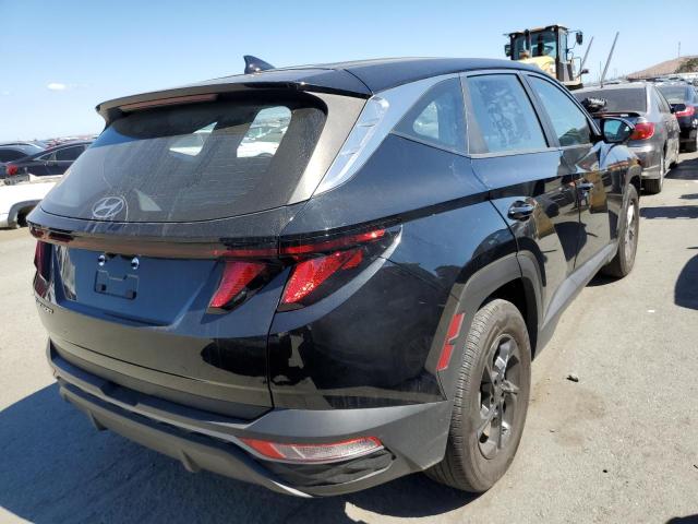 5NMJA3AE1NH001954 - 2022 HYUNDAI TUCSON SE BLACK photo 4