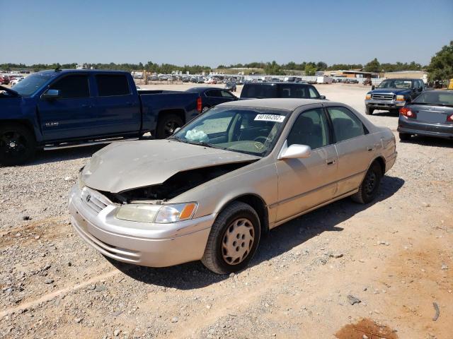 JT2BG22K0W0161903 - 1998 TOYOTA CAMRY CE TAN photo 2