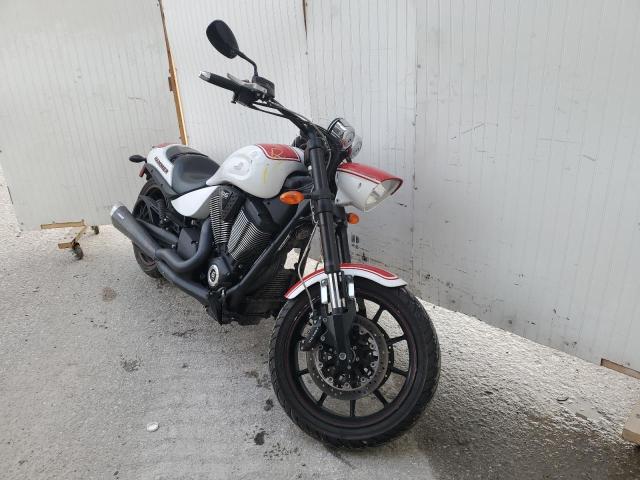 5VPHS36N3C3006137 - 2012 VICTORY MOTORCYCLES HAMMER S TWO TONE photo 1