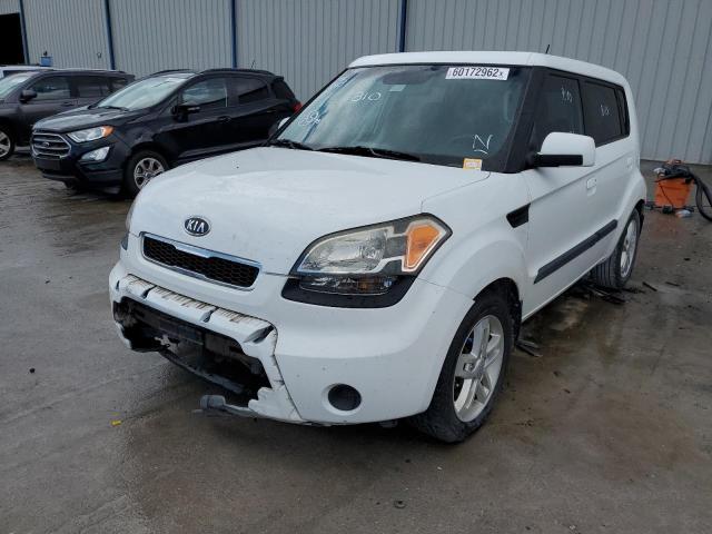 KNDJT2A2XA7123353 - 2010 KIA SOUL WHITE photo 2