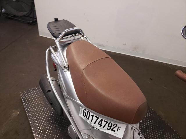 RFVPAC905C1000080 - 2012 GENUINE SCOOTER CO. BUDDY 170I CREAM photo 6