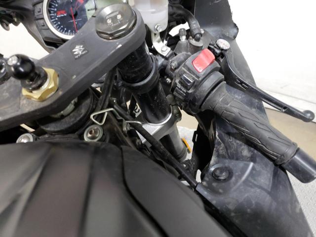 JS1GN7FA7H2100924 - 2017 SUZUKI GSX-R600 BLACK photo 9