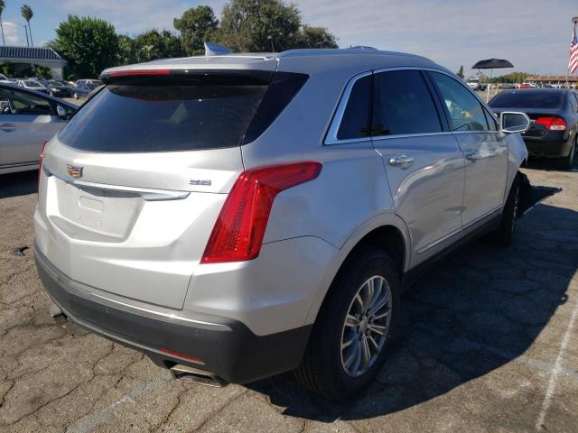 1GYKNCRS8KZ190266 - 2019 CADILLAC XT5 LUXURY SILVER photo 4