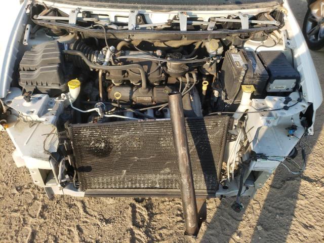 2D4GP44L36R909504 - 2006 DODGE GRAND CARA WHITE photo 7