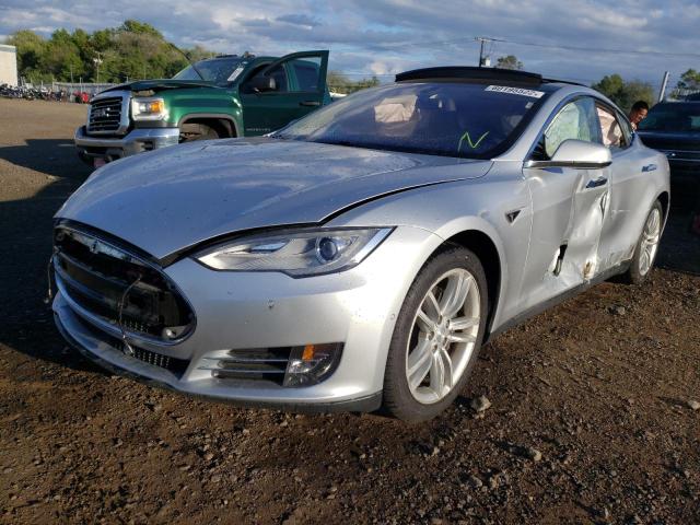 5YJSA1H10EFP61001 - 2014 TESLA MODEL S Արծաթագույն լուսանկար 2