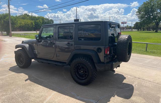 1C4BJWDG4JL812210 - 2018 JEEP WRANGLER U GRAY photo 3