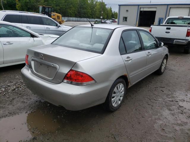 JA3AJ26EX6U006646 - 2006 MITSUBISHI LANCER ES SILVER photo 4