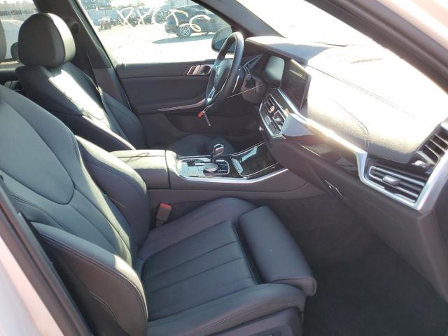 5UXCR4C04L9C25268 - 2020 BMW X5 SDRIVE WHITE photo 5