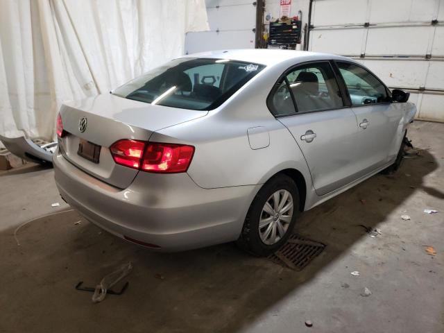 3VW2K7AJ5DM411588 - 2013 VOLKSWAGEN JETTA BASE SILVER photo 4