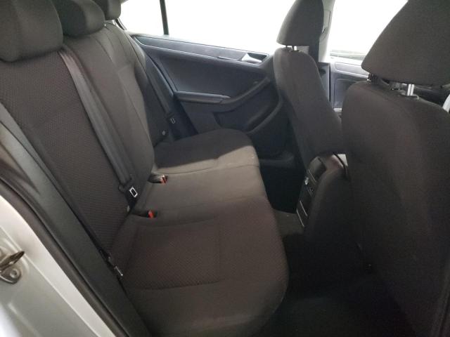 3VW2K7AJ5DM411588 - 2013 VOLKSWAGEN JETTA BASE SILVER photo 6