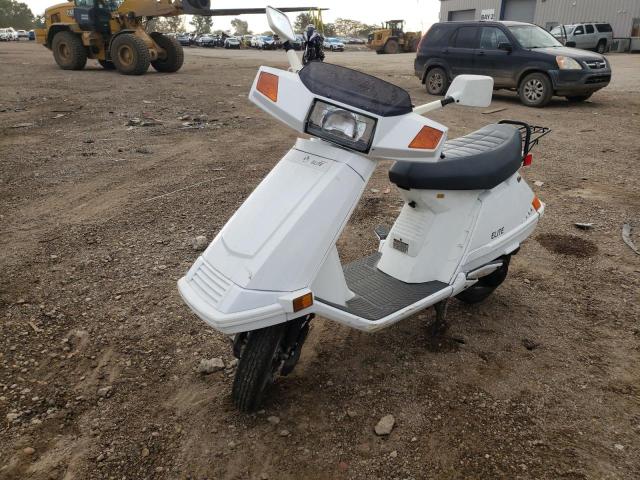 3H1HF0307LD500148 - 1990 HONDA CH80 WHITE photo 2