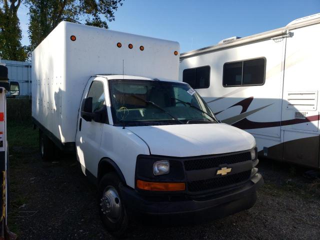 1GB3G3CG9B1120447 - 2011 CHEVROLET EXPRESS G3 WHITE photo 1