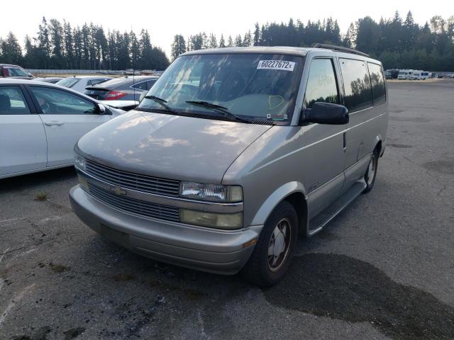 1GNDM19W81B132942 - 2001 CHEVROLET ASTRO TAN photo 2