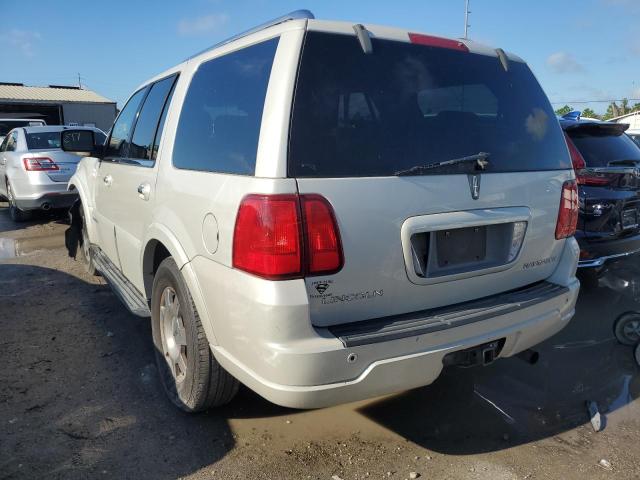 5LMFU27575LJ07850 - 2005 LINCOLN NAVIGATOR WHITE photo 3