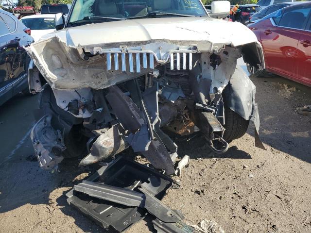 5LMFU27575LJ07850 - 2005 LINCOLN NAVIGATOR 白色 照片 9