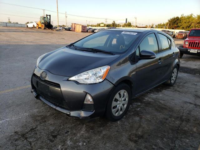 JTDKDTB39E1072337 - 2014 TOYOTA PRIUS C GRAY photo 2