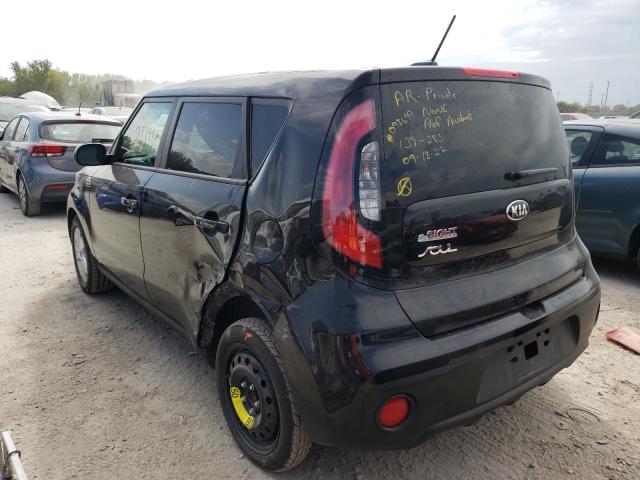 KNDJN2A29H7465994 - 2017 KIA SOUL BLACK photo 3