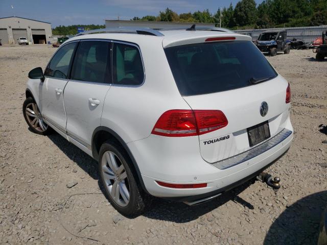 WVGEP9BP8ED015230 - 2014 VOLKSWAGEN TOUAREG V6 WHITE photo 3